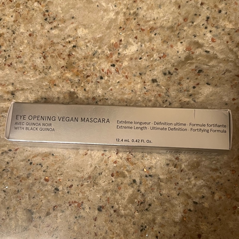 Lise Watier Eye Opening Vegan Mascara